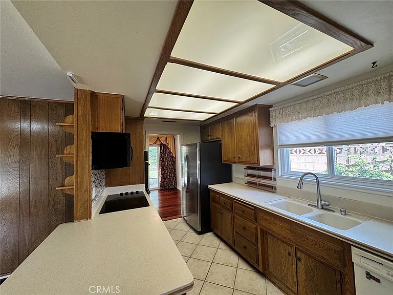 18577 Asuncion St — Photo 12