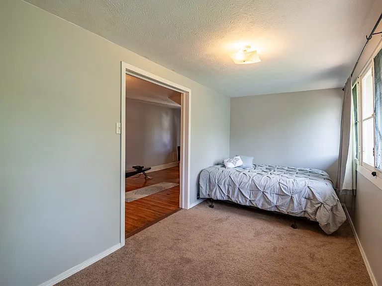 1440 W Decatur St — Photo 13