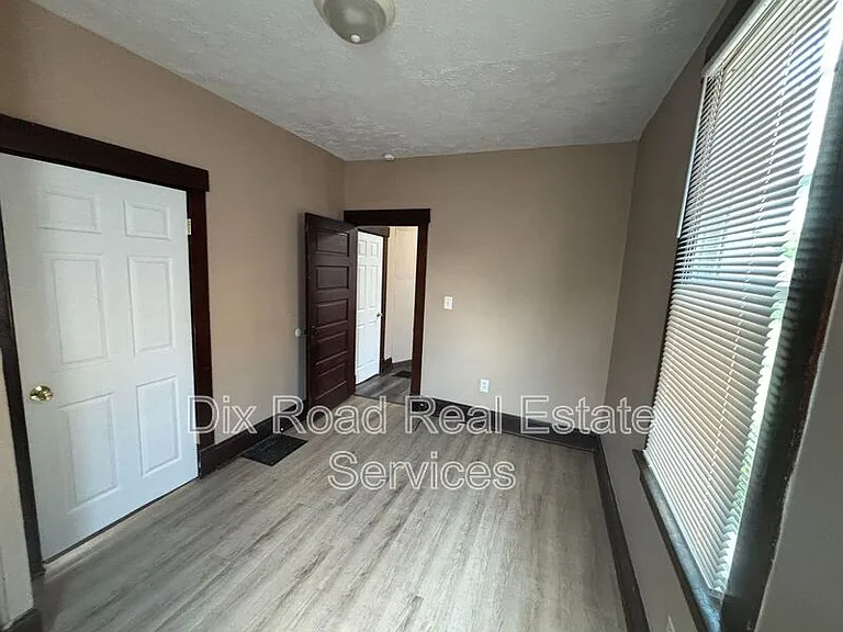 711 Cleveland Ave — Photo 11