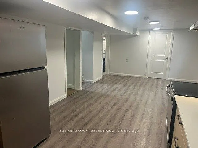 2 bed, $1,900 — Photo 2