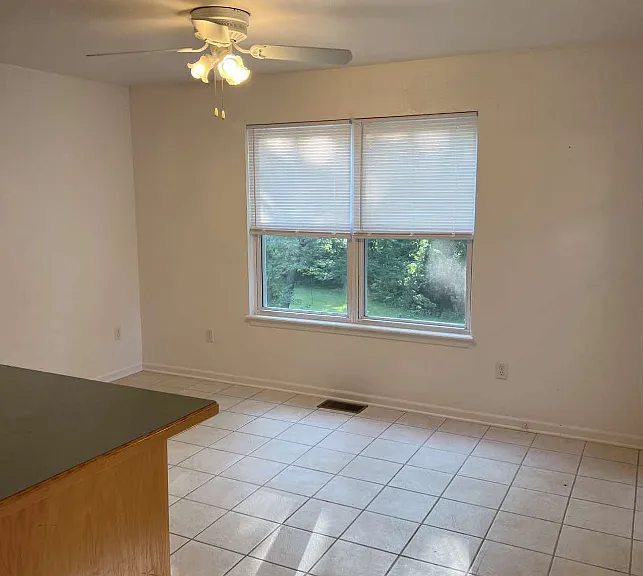 509 Zoll St #B — Photo 11
