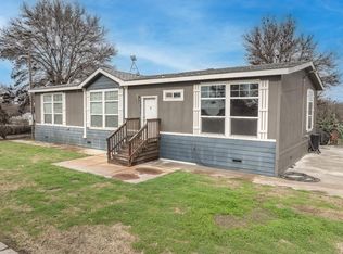 15914 Iona Ave, Hanford, CA 93230