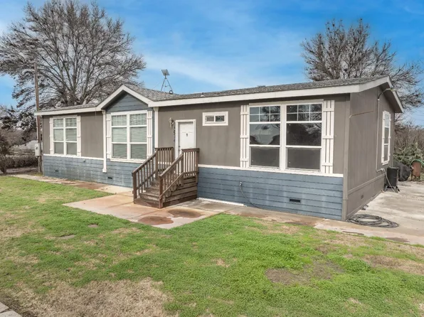 15914 Iona Ave, Hanford, CA 93230