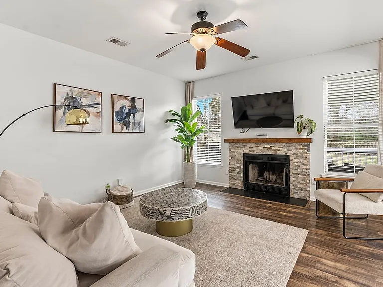 1715 Alan Brooke Dr — Photo 9