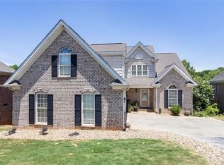 109 Courtyard Dr, Anderson, SC 29621