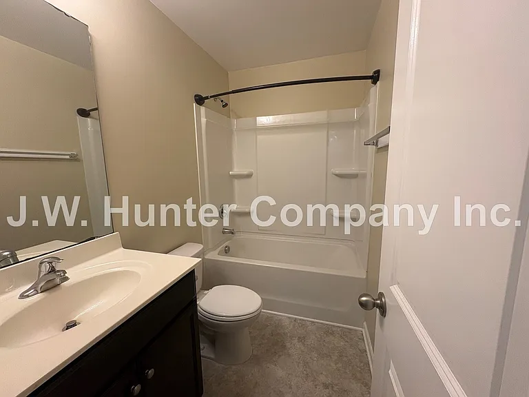 3556 Jetstream Dr NW — Photo 19