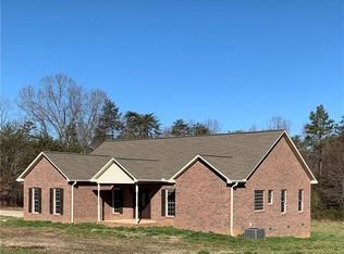 6215 Ballard Rd, Lincolnton, NC 28037