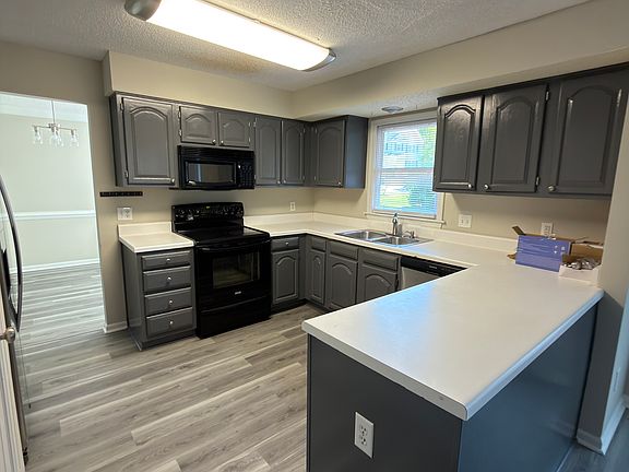 4th image of 105 Smokemont Dr