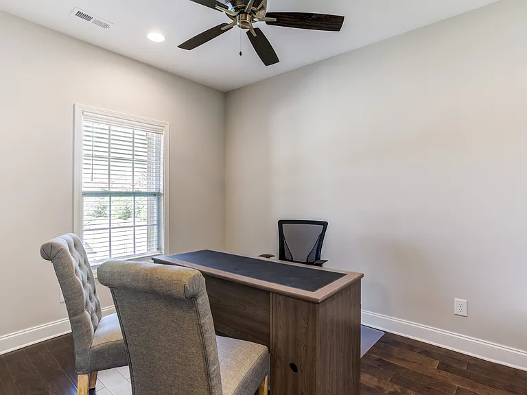 2410 Union Pointe Ln — Photo 6