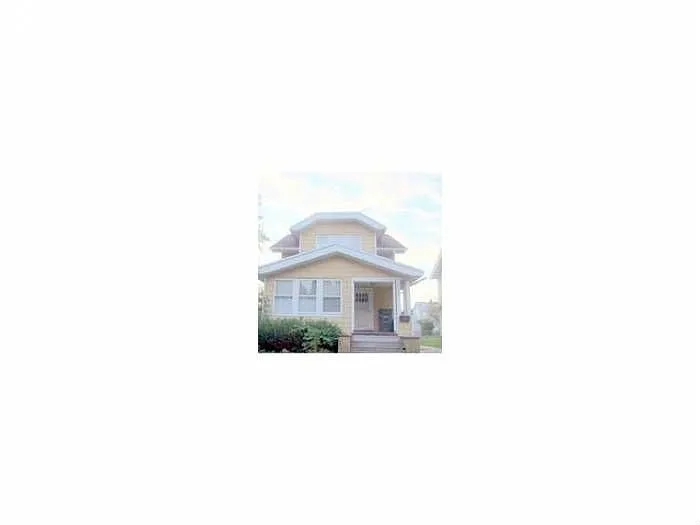 2007 Evansdale Ave photo 1