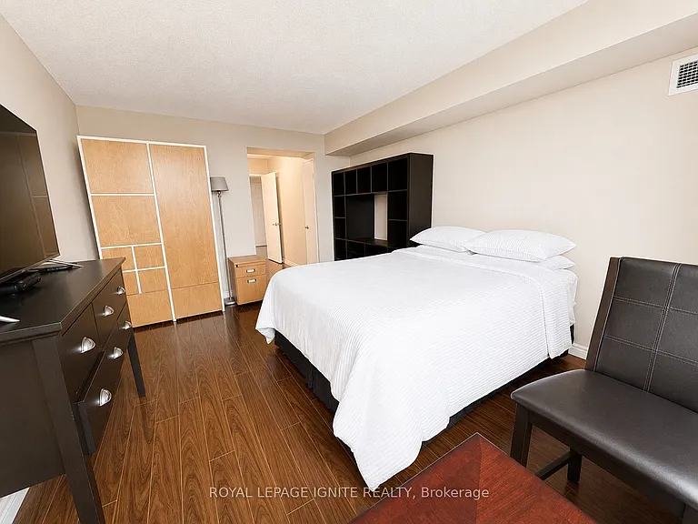 480 McLevin Ave #814 — Photo 12