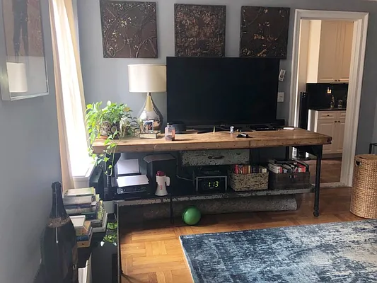 Rented by Rita S Citrin, LREB | media 24