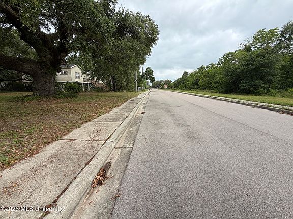 3rd image of 342 Strangi Ave