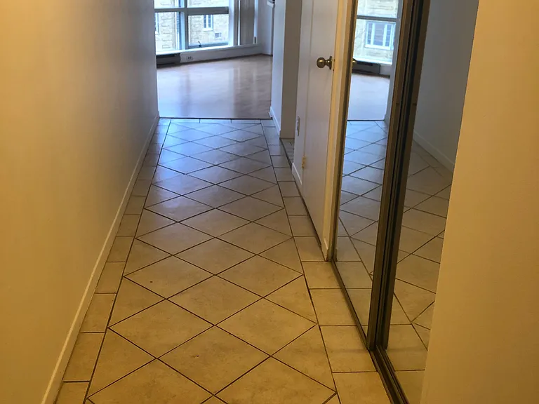 1001 Bay St #404 — Photo 5
