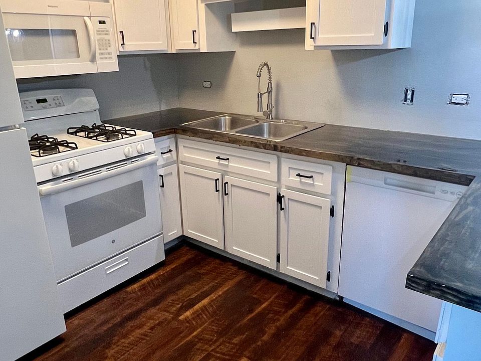 1st image of 5649 Edge Lake Dr APT 2E