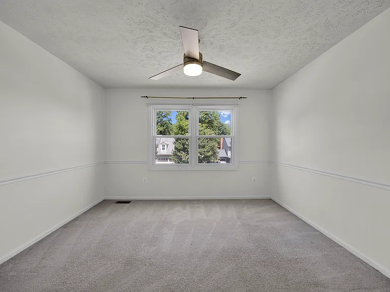203 Markwood Dr — Photo 35