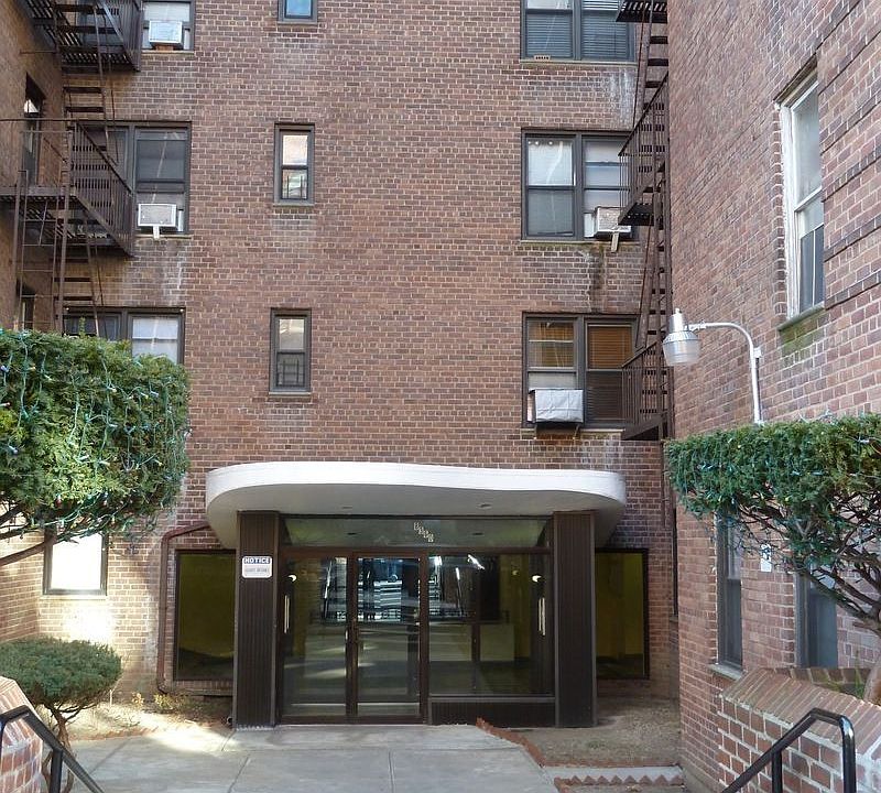 1st image of 8360 Vietor Ave APT 2B