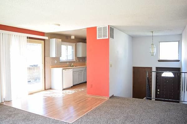 1st image of 2521 W Sunnybrook Ln