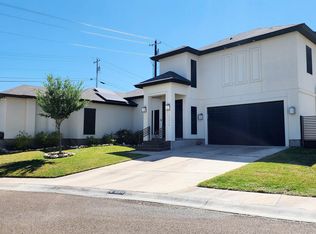 10514 Mahara Dr, Laredo, TX 78045