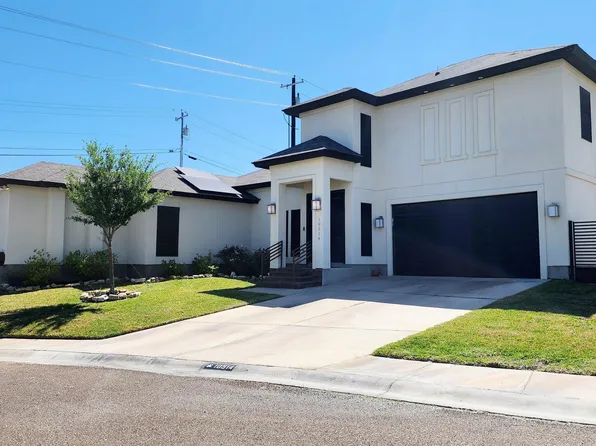 10514 Mahara Dr, Laredo, TX 78045