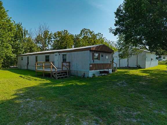 2nd image of 1909 E 505th Road