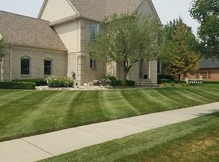 50517 Murray Dr, Macomb, MI 48044