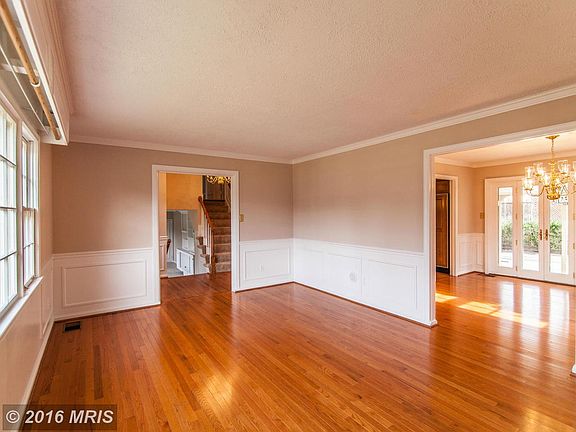 4th image of 8605 Cotswold Ct