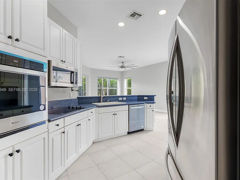 10635 NW 61st Ct — Photo 16