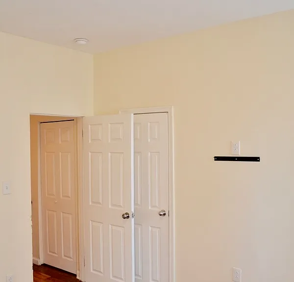 2050 Watkins St — Photo 36