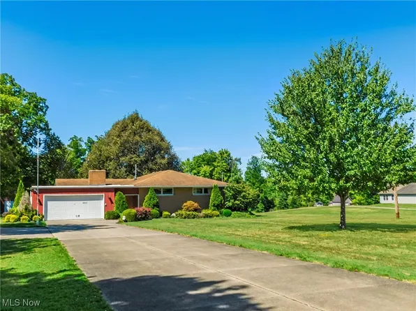 2983 Brown Rd, Ashtabula, OH 44004