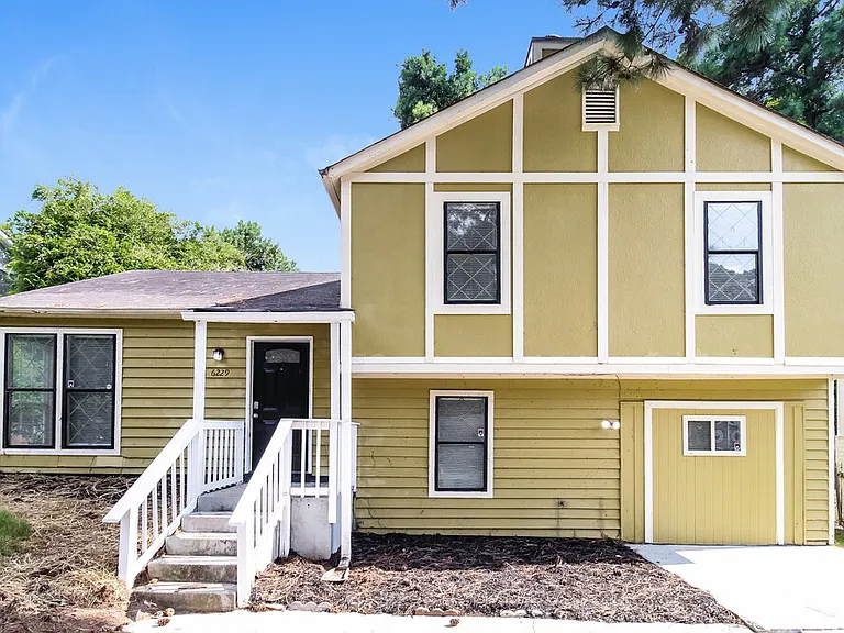 6229 Creekford Ln — Photo 1