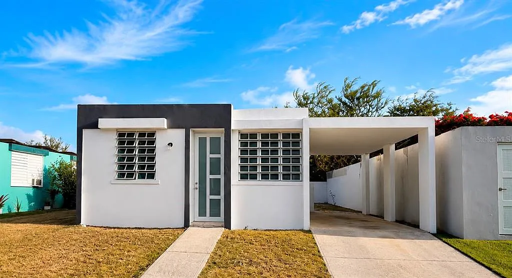 3 bed, 1.0 bath, 1000 sqft, $1,100 — Photo 1