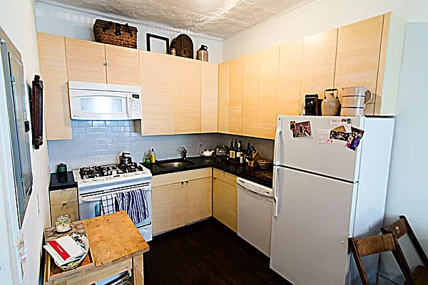 Rented by Coda Real Estate NYC | media 14