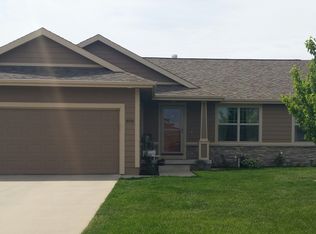 406 35th St SW, Altoona, IA 50009