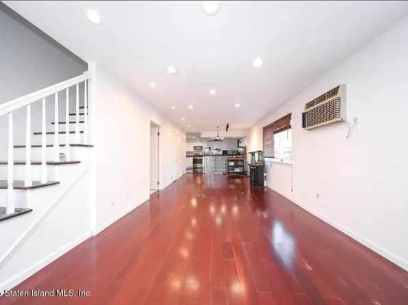 46 Lewiston St, Staten Island, NY
