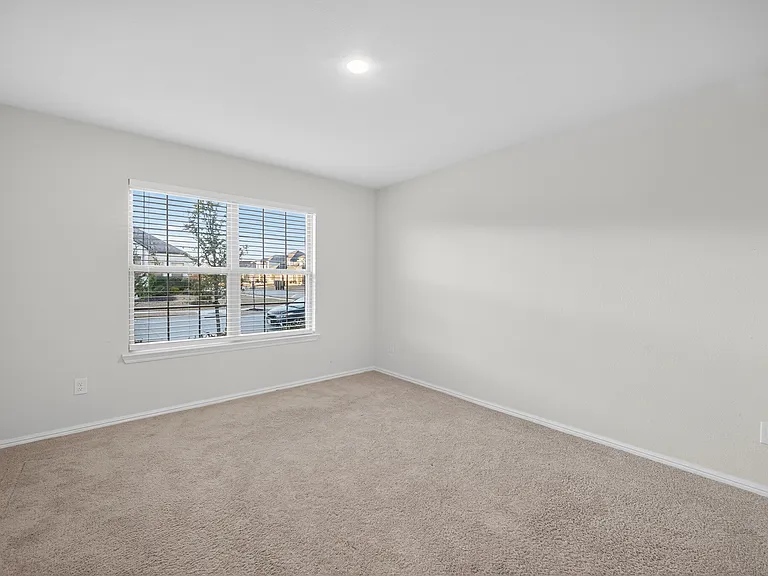 2704 Rambling Rd — Photo 21