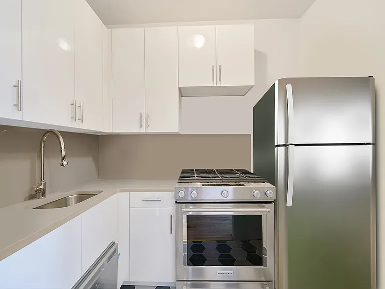19 W 123rd St #2 — Photo 7