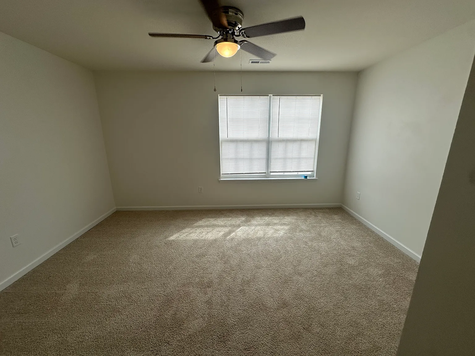 137 Day Lily Ln — Photo 2