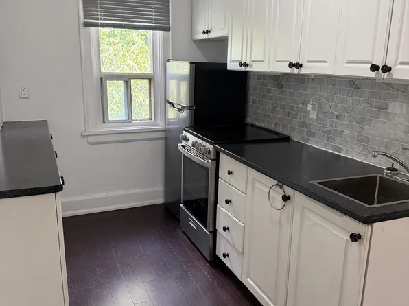 849 Broadview Ave E, Toronto, ON