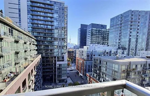 68 Abell St Photo 1