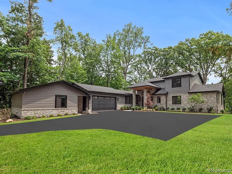 3511 Lakecrest Dr — Photo 7
