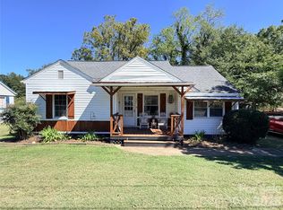 321 21st St SW #41-42, Hickory, NC 28602