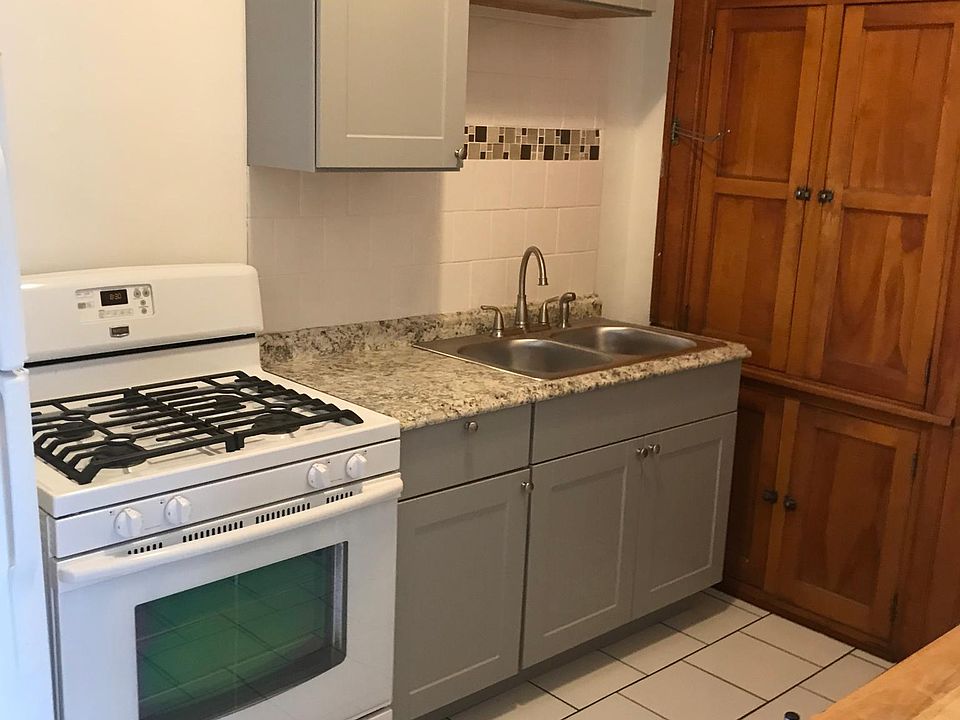 1st image of 3222 Aldrich Ave S