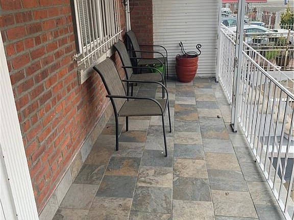 3rd image of 3222 Wilson Ave
