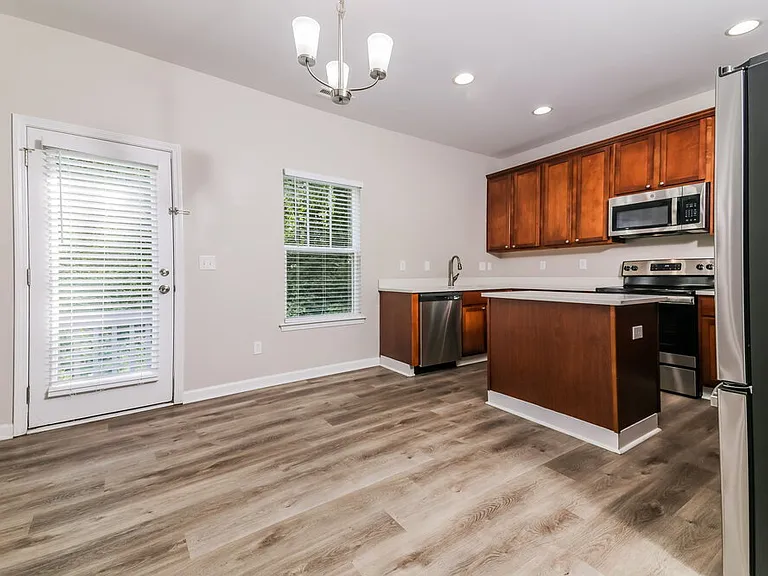 3501 Pinkham Way — Photo 7