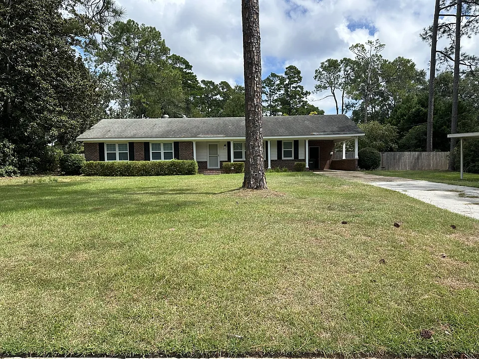 108 Devereaux Dr