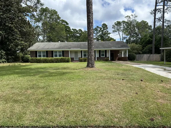 108 Devereaux Dr, Thomasville, GA 31792