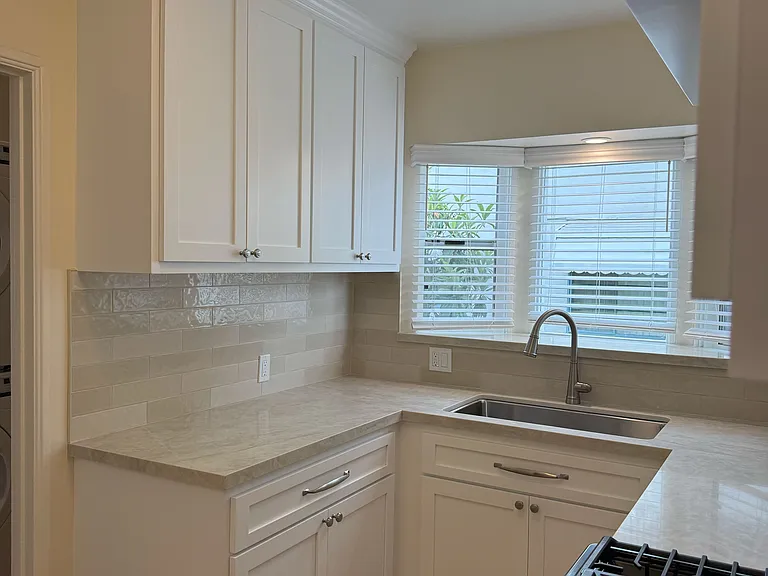 617 W Glenoaks Blvd #617 — Photo 6