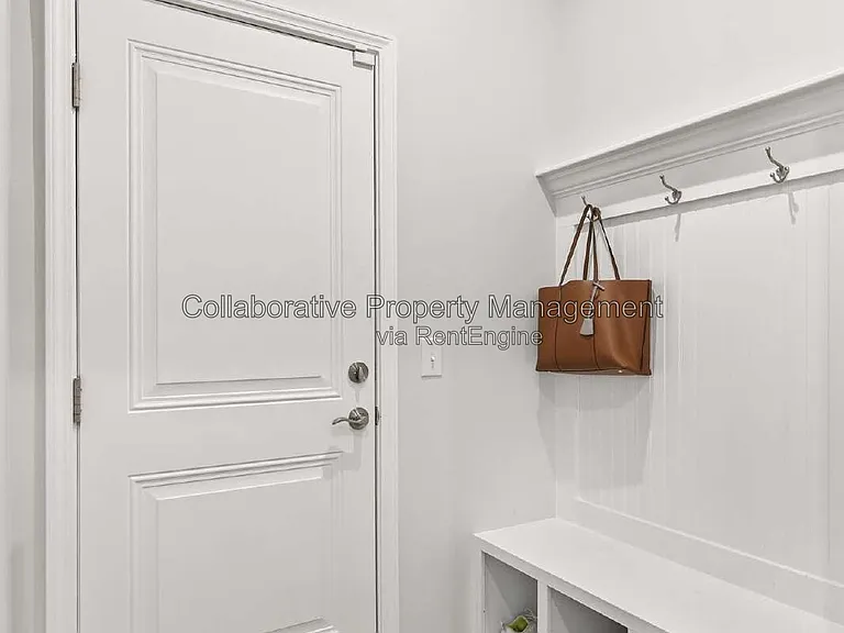 109 Sandy Bend Dr — Photo 31