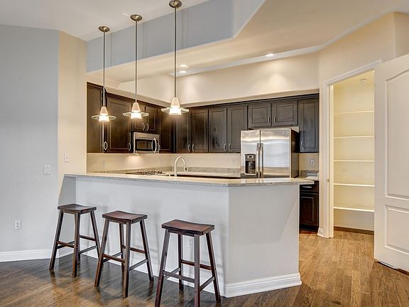 4th image of 32 E Serene Ave Unit 303